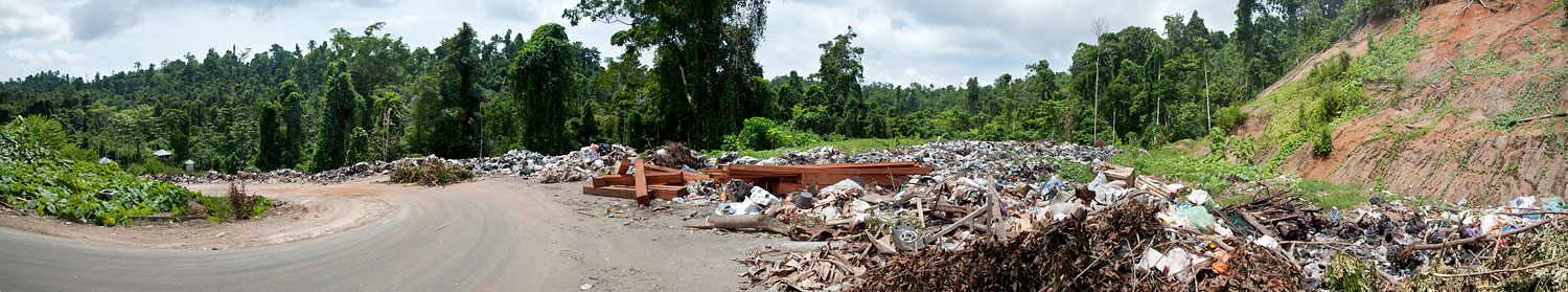 Waisai Saporkren Road rubbish dump