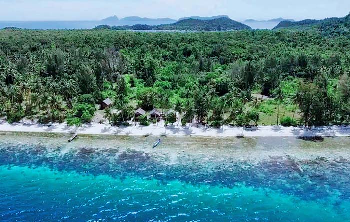 Marine Guest House, Fam Islands, Raja Ampat