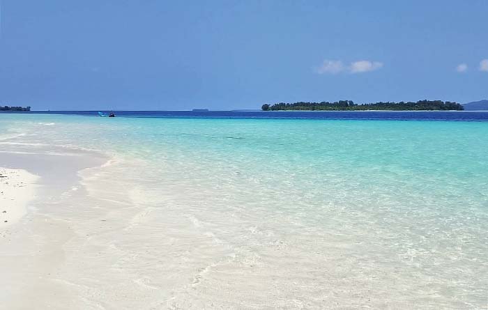 Novella Homestay, Yef Kabu, Meos Manggara, Raja Ampat