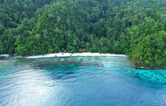 Batanta Paradise Homestay, Dayan Besar, Batanta, Raja Ampat
